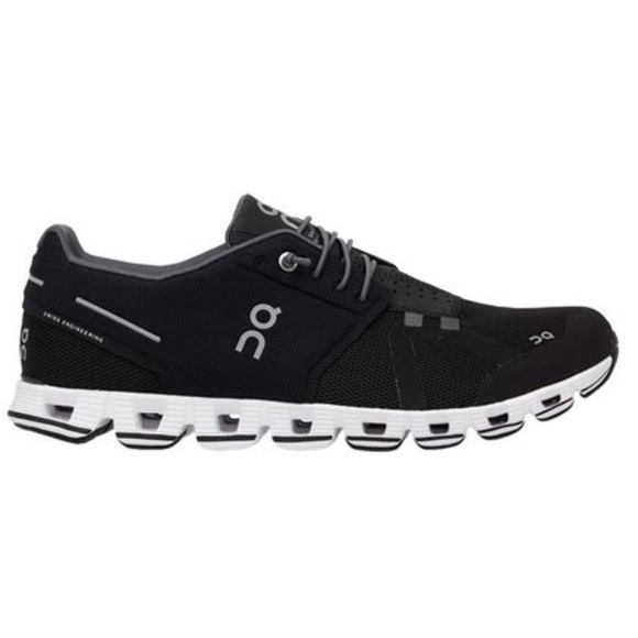 On Running Shoes - On Cloud Sneakers, Black / white, size 7.5